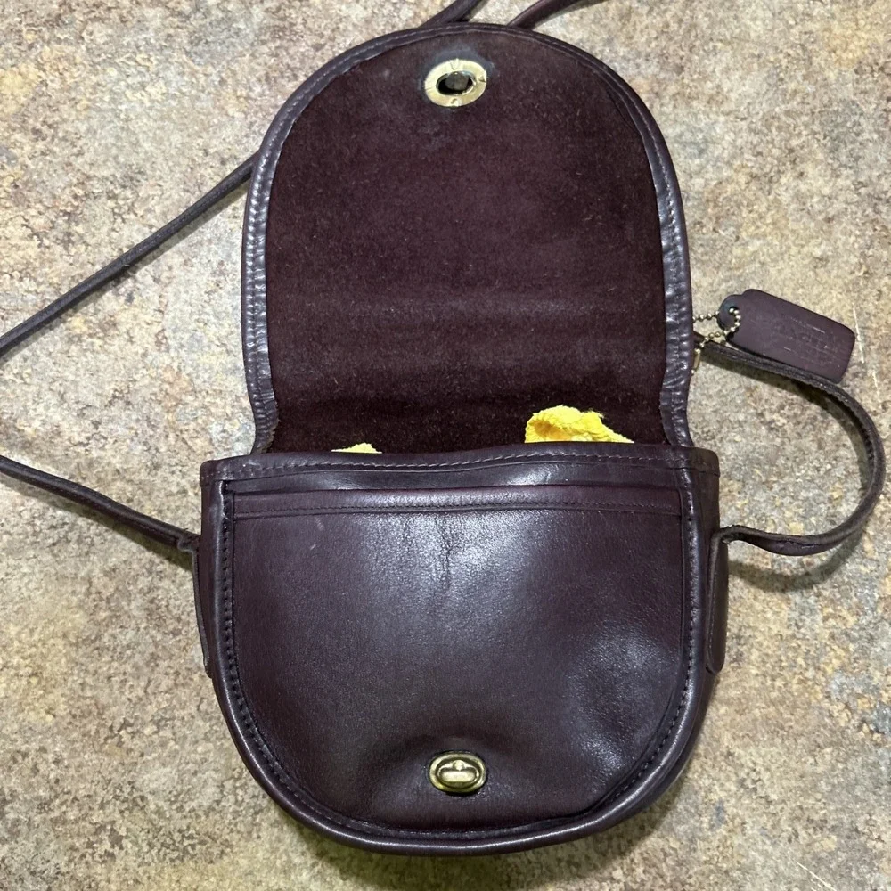 Vintage Leather Coach Bag Brown Mohagony Turnlock 0221-223 Shoulder Crossbody